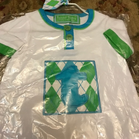 Mudpie initial baby Onesie letter T New - Picture 2 of 3